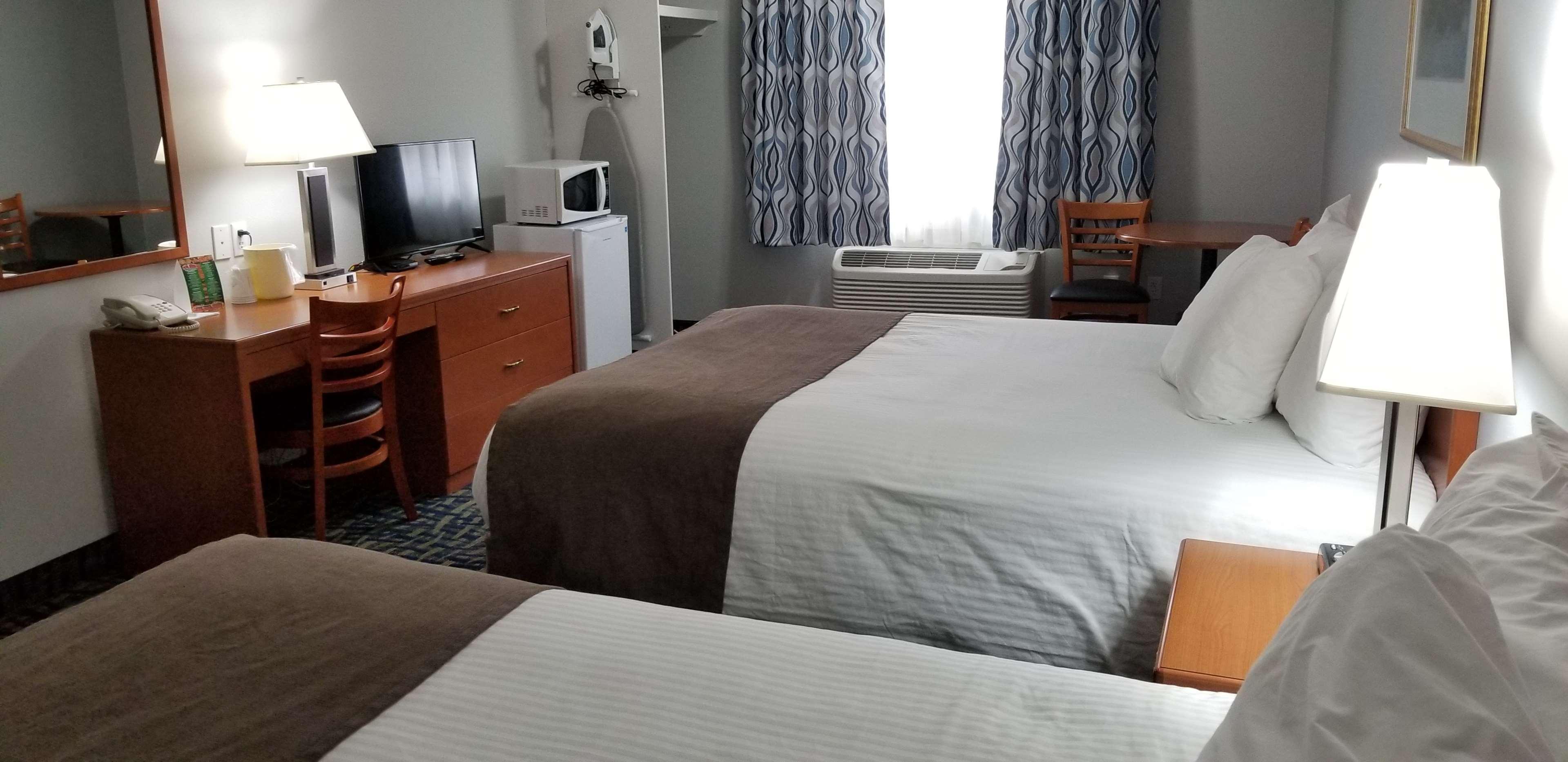 Surestay Plus Hotel By Best Western Lethbridge Quarto foto